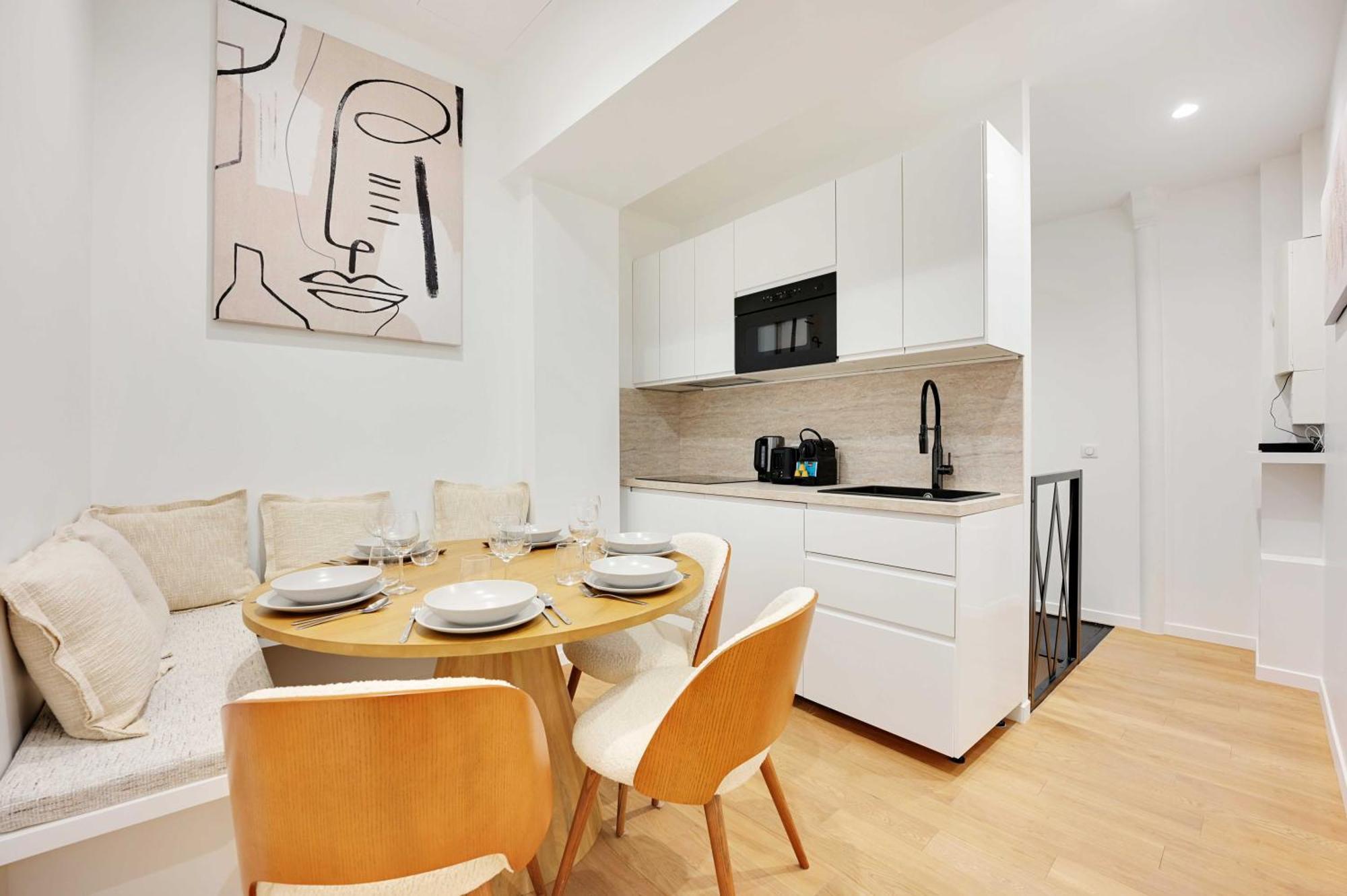 Charming - 3br-8p -centre Pompidou Apartment *